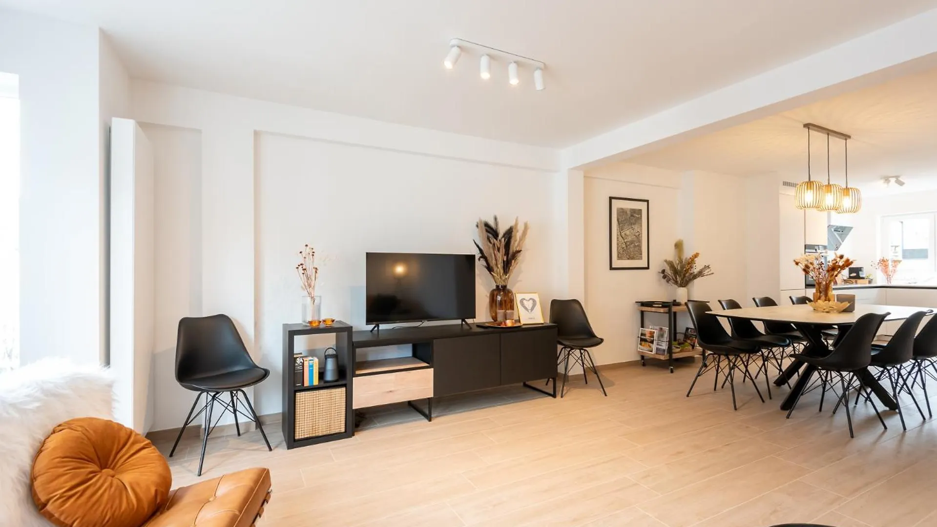 Spacious Penthouse For 8 People In The City Centre Ostend